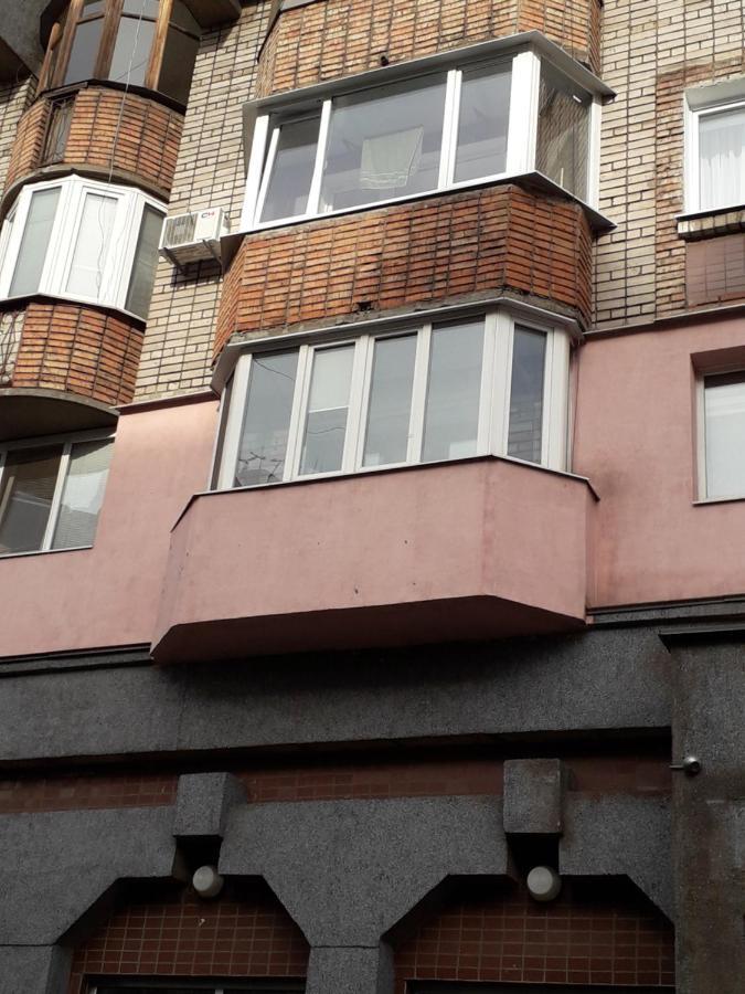 Апартаменты На Проспекте Почтовый Krivoy Rog Exterior foto